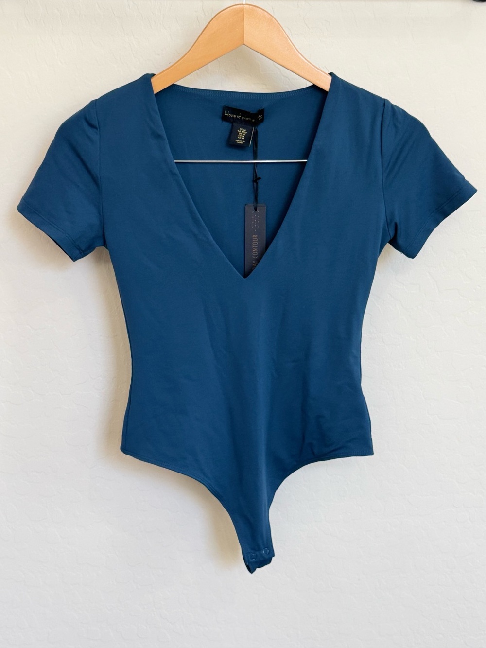 NWT House of Harlow 1960 All-Day Contour Deep V-Neck Bodysuit Teal Size M